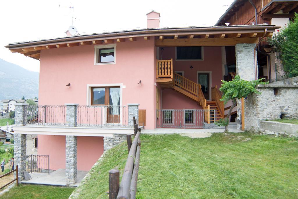 La Maison De Deni Aymavilles Dış mekan fotoğraf