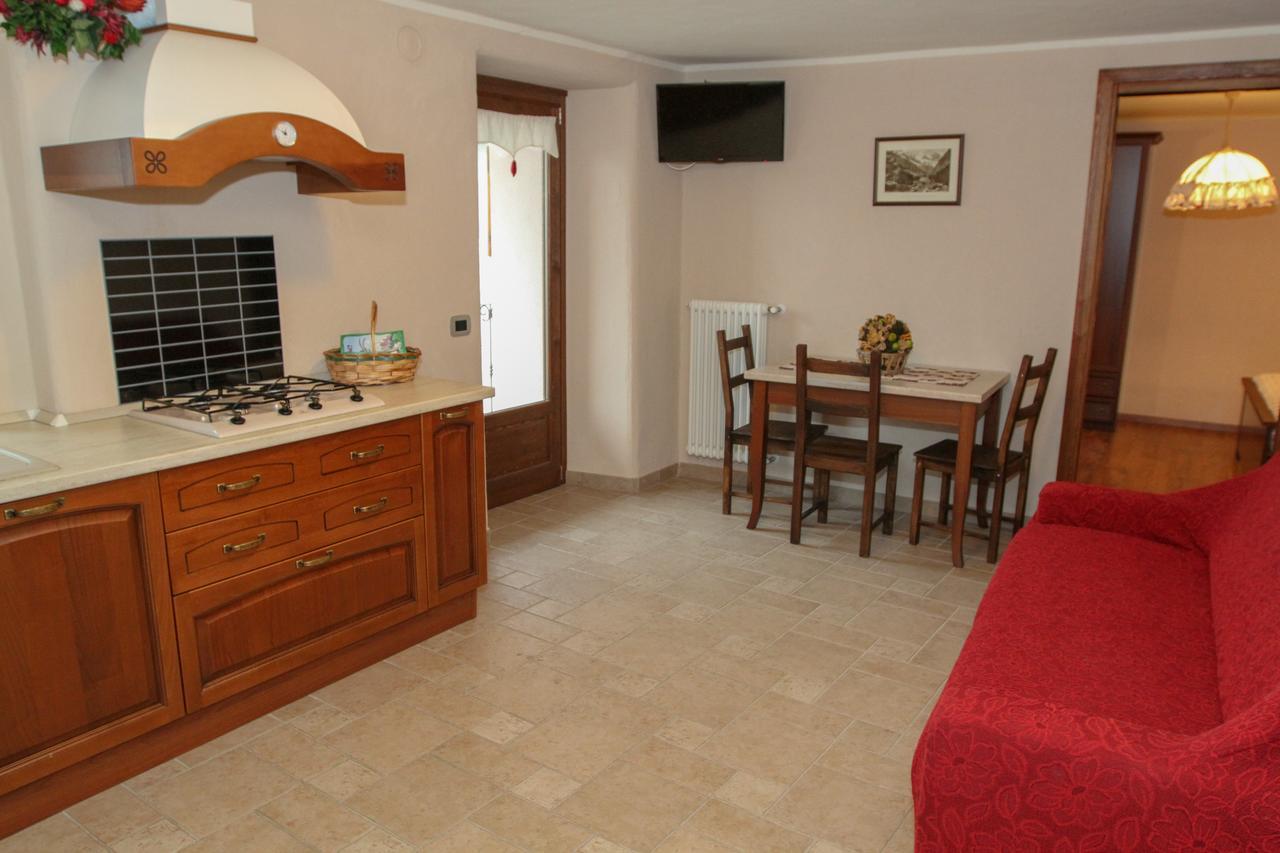 La Maison De Deni Aymavilles Dış mekan fotoğraf